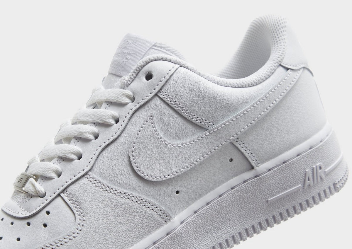Nike  Air Force 1 classico dello streetwear